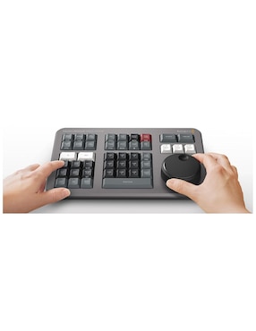 Dispositivo Black Magic Davinci Resolve 17 Dongle con Studio con Speed Editor