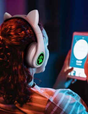 Audífonos Over-Ear Techzone DN-BEj03B inalámbricos